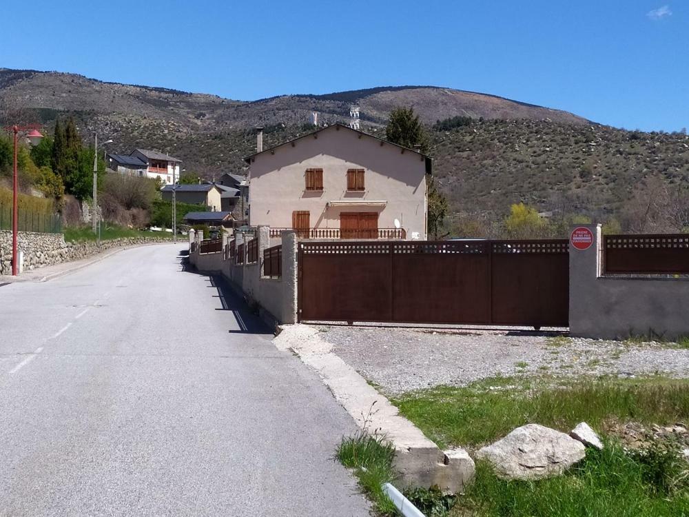 Apartamento Angostrina Angoustrine Eksteriør bilde